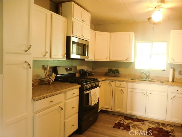 Detail Gallery Image 10 of 44 For 42751 Highway 74 #71,  Hemet,  CA 92544 - 3 Beds | 2 Baths