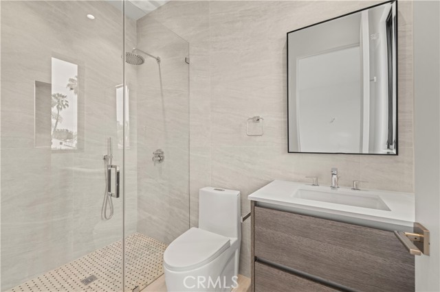 Detail Gallery Image 43 of 75 For 4532 Katherine, Sherman Oaks,  CA 91423 - 6 Beds | 6/1 Baths