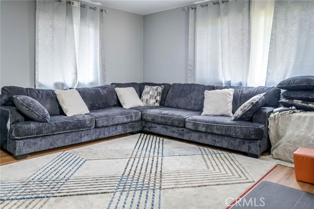 10926 Corby Avenue, Norwalk CA: https://media.crmls.org/medias/2b00bfb1-8da7-4ee2-9821-cafee499de10.jpg