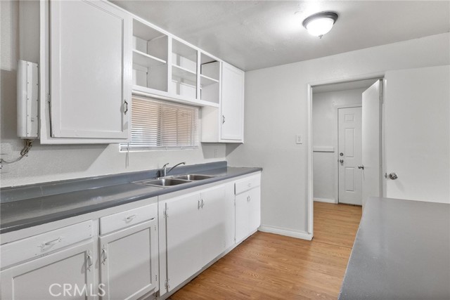 207 E 5th Street, Beaumont CA: https://media.crmls.org/medias/2b01b2c7-a772-4b49-9017-0e0c643e4619.jpg