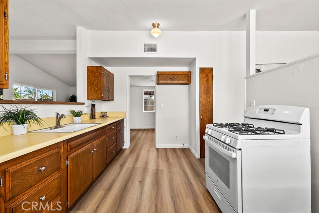 Detail Gallery Image 18 of 34 For 7761 Davmor, Stanton,  CA 90680 - 4 Beds | 2 Baths