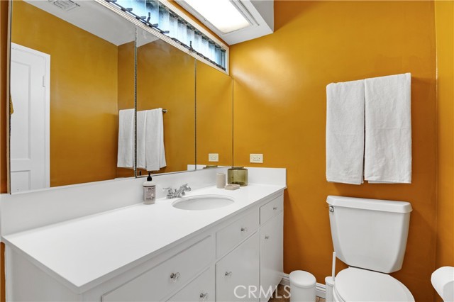 3780 Beethoven Street, Los Angeles CA: https://media.crmls.org/medias/2b02b2c7-7e9f-4cd2-b134-f40e5fcbccae.jpg
