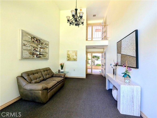 5499 Paseo Del Lago W, Laguna Woods CA: https://media.crmls.org/medias/2b02b4f6-9b7a-445e-a53b-753020255b9d.jpg