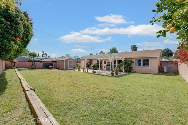 Detail Gallery Image 27 of 33 For 22249 Runnymede St, Canoga Park,  CA 91303 - 2 Beds | 2 Baths