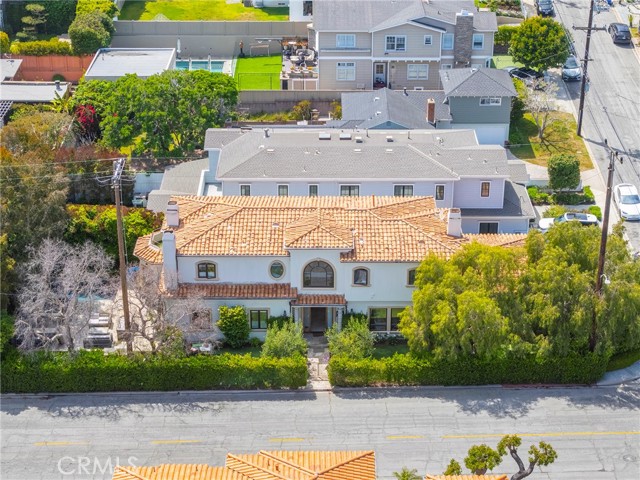 Detail Gallery Image 51 of 52 For 880 11th, Manhattan Beach,  CA 90266 - 5 Beds | 5 Baths