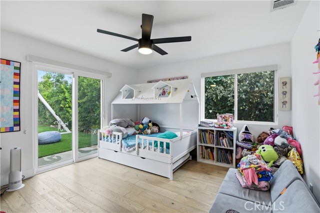 Detail Gallery Image 29 of 53 For 22637 Erwin St, Woodland Hills,  CA 91367 - 6 Beds | 5/1 Baths