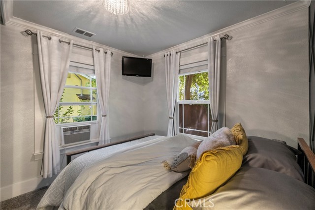 479 E 9th Street, Chico CA: https://media.crmls.org/medias/2b058a90-b719-49e1-a4e6-e12b3ab029ea.jpg