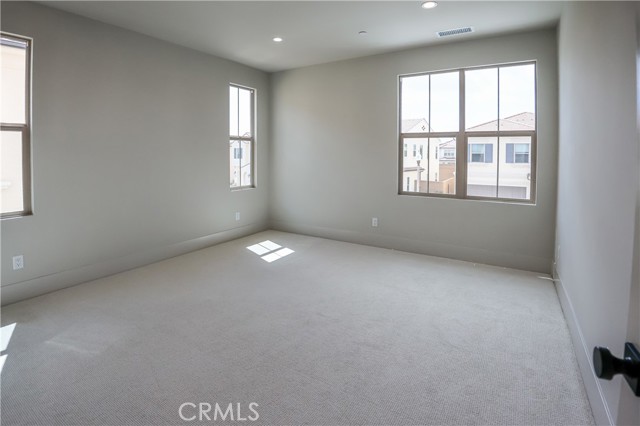 118 Mossvine, Irvine CA: https://media.crmls.org/medias/2b066b6a-0eae-4ba8-a483-809be8b3efec.jpg