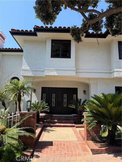 Detail Gallery Image 2 of 17 For 4441 Los Patos Ave, Huntington Beach,  CA 92649 - 3 Beds | 3/2 Baths