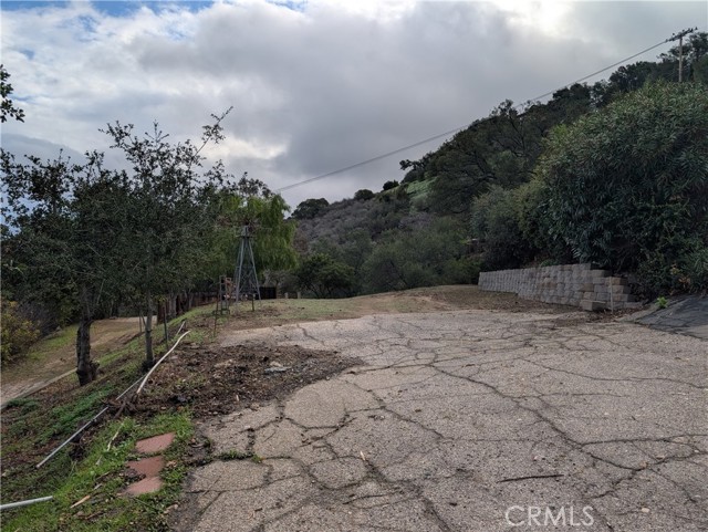 Detail Gallery Image 6 of 17 For 1087 Loma Ln, Simi Valley,  CA 93063 - – Beds | – Baths