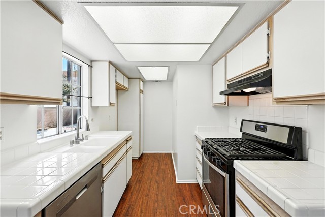 Detail Gallery Image 12 of 40 For 1204 N Sunflower Ave a,  Covina,  CA 91724 - 3 Beds | 2/1 Baths