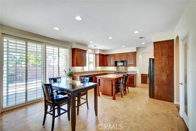 Detail Gallery Image 19 of 65 For 7863 Whippet, Corona,  CA 92880 - 5 Beds | 3 Baths