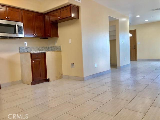 6708 West Boulevard, Los Angeles, California 90043, 3 Bedrooms Bedrooms, ,2 BathroomsBathrooms,Residential Lease,For Rent,6708 West Boulevard,CRPW23225897