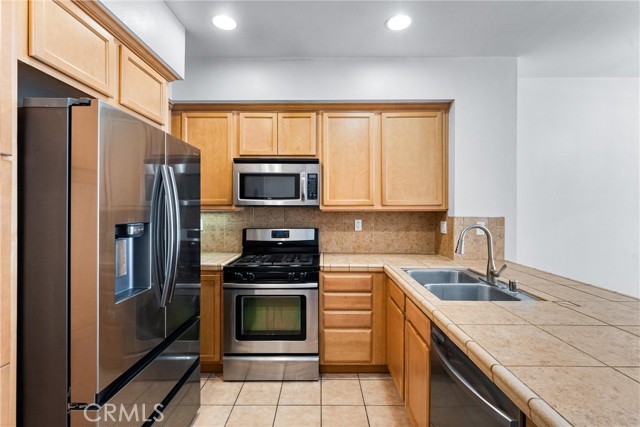 500 N Willowbrook Avenue, Compton CA: https://media.crmls.org/medias/2b091a26-9700-421c-a1ed-9d58092fab6f.jpg