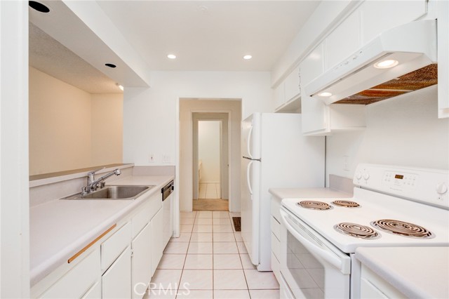 28121 Highridge Road, Rancho Palos Verdes, California 90275, 1 Bedroom Bedrooms, ,1 BathroomBathrooms,Residential,Sold,Highridge,WS22192944