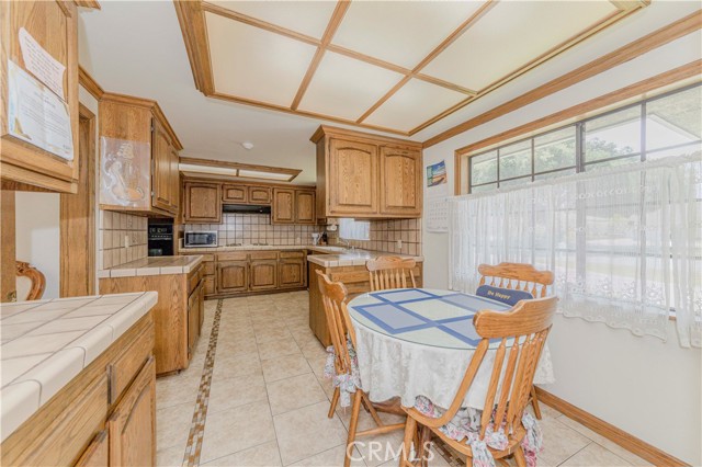 2837 E Mesa Drive, West Covina CA: https://media.crmls.org/medias/2b09af6b-0884-4b14-945a-8a1b05ee4c21.jpg