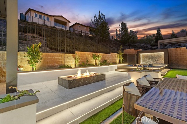 20535 W Bluebird Court, Porter Ranch CA: https://media.crmls.org/medias/2b0a4aa6-b815-41e8-b83c-30a56bc93e6e.jpg