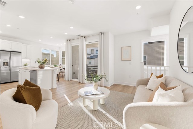 470 Lobata, Irvine CA: https://media.crmls.org/medias/2b0acc91-9c27-4d45-81d1-a629328d4ff2.jpg