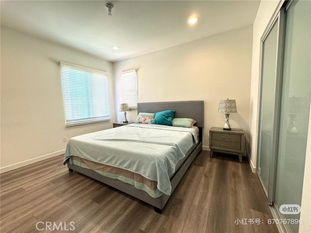 129 Excursion, Irvine CA: https://media.crmls.org/medias/2b0bf108-526b-4401-a75a-843b34a36ef0.jpg