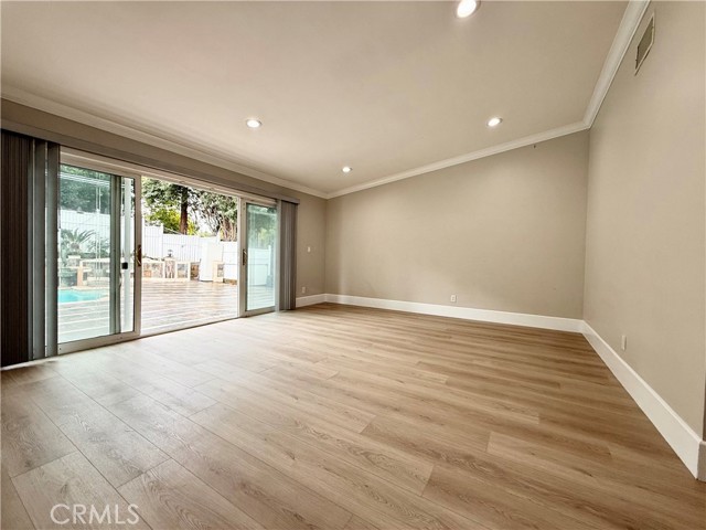 Detail Gallery Image 57 of 73 For 24204 Calvert, Woodland Hills,  CA 91367 - 6 Beds | 3 Baths