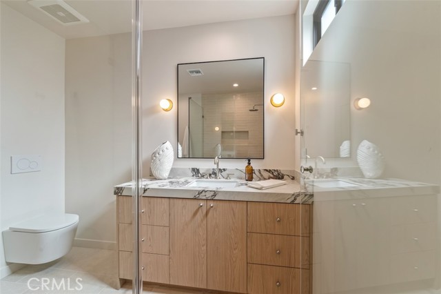 Detail Gallery Image 43 of 46 For 8960 Oak Park Ave, Northridge,  CA 91325 - 4 Beds | 3/1 Baths