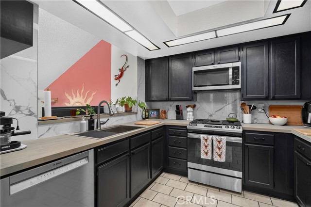 Detail Gallery Image 15 of 25 For 4900 N Grand Ave #150,  Covina,  CA 91724 - 1 Beds | 1 Baths