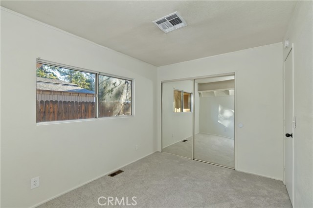 391 Montclair Dr #41, Big Bear City CA: https://media.crmls.org/medias/2b0e2b3d-7198-49c1-be50-8d21e9e7df9e.jpg