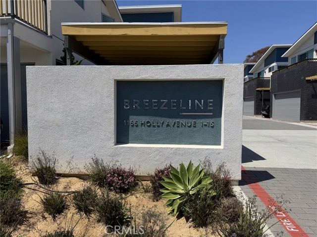 Detail Gallery Image 3 of 6 For 1166 Holly Ave #4,  Imperial Beach,  CA 91932 - 3 Beds | 2/1 Baths