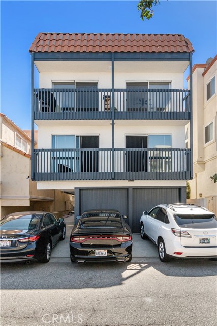 850 Loma Drive, Hermosa Beach, California 90254, 4 Bedrooms Bedrooms, ,6 BathroomsBathrooms,Residential,Sold,Loma,SB22185388