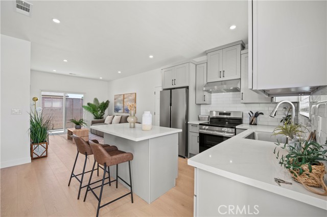 Detail Gallery Image 7 of 52 For 13622 Illinois St, Westminster,  CA 92683 - 8 Beds | 4 Baths