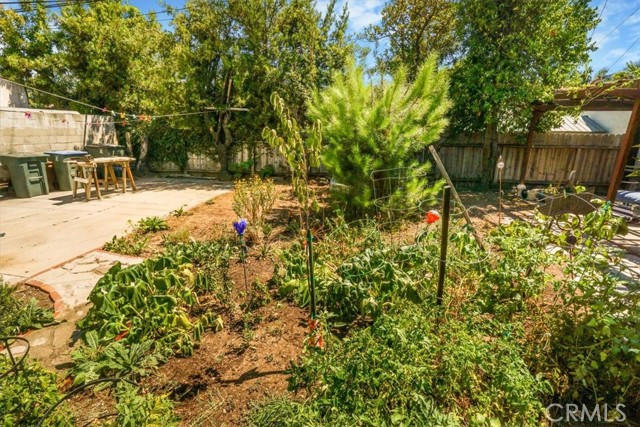 2270 E Orange Grove Boulevard, Pasadena CA: https://media.crmls.org/medias/2b10b706-0552-4f76-93d4-2edb4ee94a4a.jpg