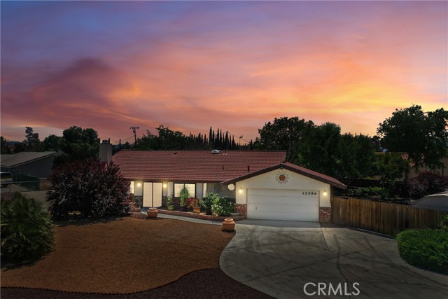 12586 Snapping Turtle Rd, Apple Valley, CA 92308