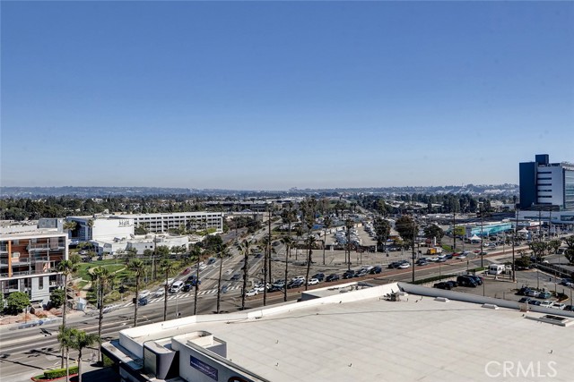 Detail Gallery Image 42 of 55 For 13600 Marina Pointe Dr #905,  Marina Del Rey,  CA 90292 - 2 Beds | 2/1 Baths