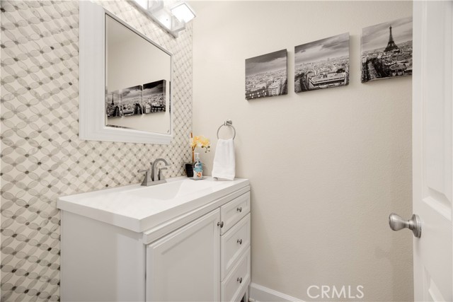 4449 Owens, Corona CA: https://media.crmls.org/medias/2b11bd35-ca30-4e9e-a3c0-2ab56c8e507f.jpg