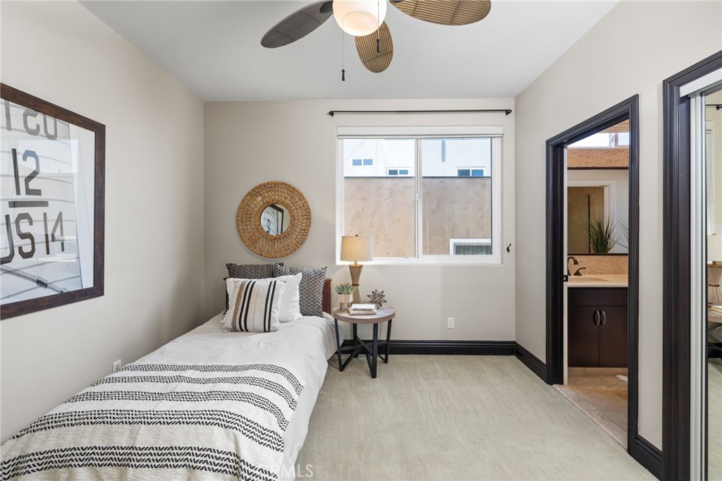 4308 The Strand