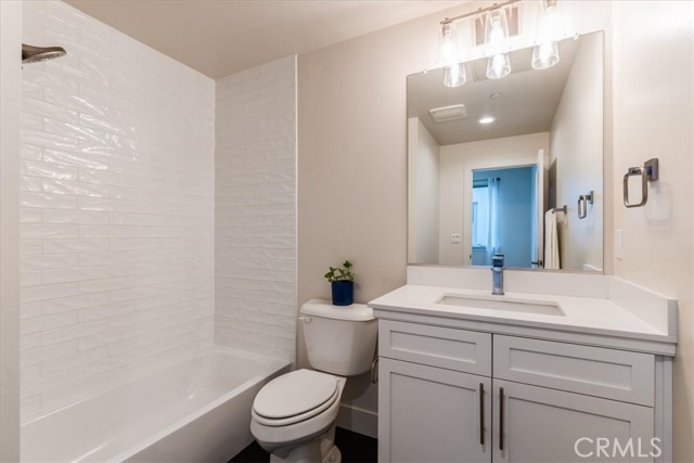 Detail Gallery Image 21 of 32 For 2460 Victoria Ave #102,  San Luis Obispo,  CA 93401 - 2 Beds | 2/1 Baths