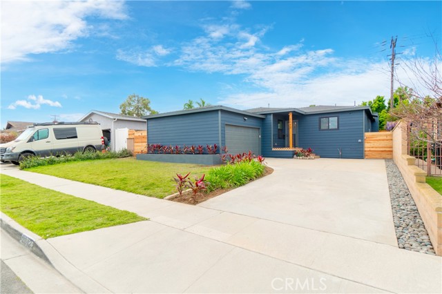 Detail Gallery Image 2 of 50 For 2642 Loftyview, Torrance,  CA 90505 - 3 Beds | 2/1 Baths