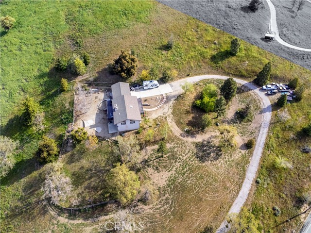 Detail Gallery Image 9 of 43 For 26201 Cumberland Rd, Tehachapi,  CA 93561 - 4 Beds | 2/1 Baths