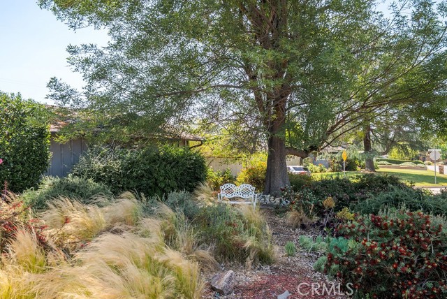 Detail Gallery Image 4 of 44 For 338 S La Serena Dr, West Covina,  CA 91791 - 4 Beds | 4/1 Baths