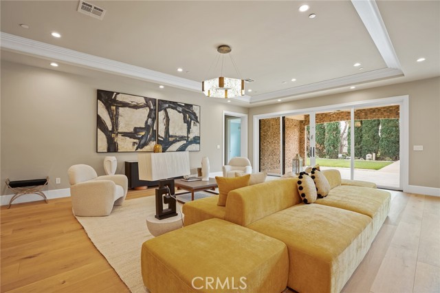 Detail Gallery Image 17 of 52 For 608 Arbolada Dr, Arcadia,  CA 91006 - 5 Beds | 6 Baths