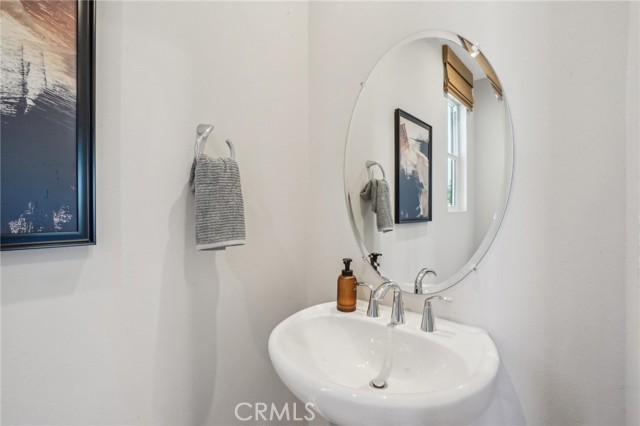 Detail Gallery Image 12 of 32 For 6346 Moonfire Ln, Fontana,  CA 92336 - 4 Beds | 2/1 Baths