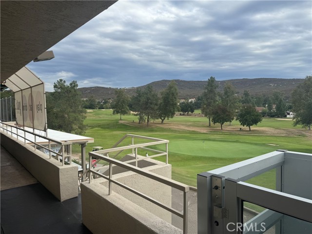 25402 Bellemore, Ramona CA: https://media.crmls.org/medias/2b13ecc3-26be-4016-898e-933fd99c144a.jpg