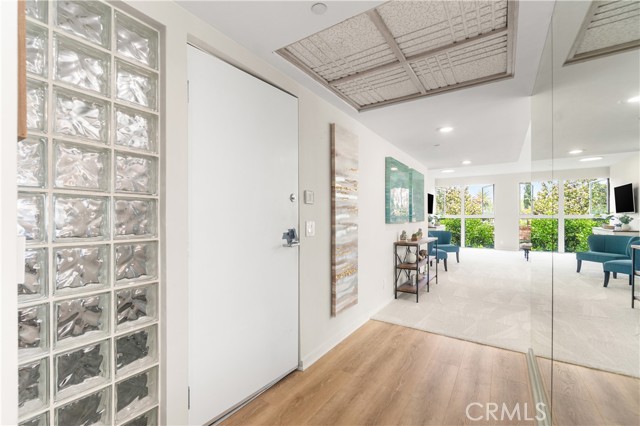 Detail Gallery Image 6 of 47 For 1927 Glendon #301,  Los Angeles,  CA 90025 - 2 Beds | 2 Baths