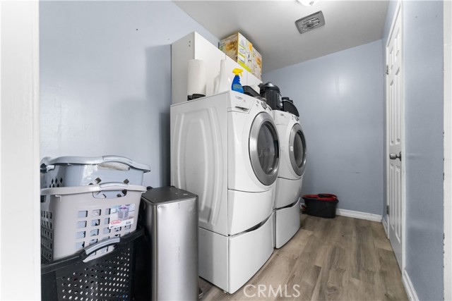 Detail Gallery Image 10 of 33 For 5818 Sycamore, Rialto,  CA 92377 - 3 Beds | 2/1 Baths