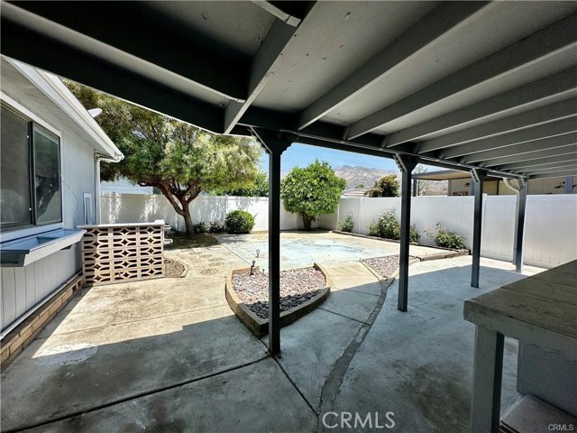 Image 10 of 17 For 2230 Lake Park Drive 223