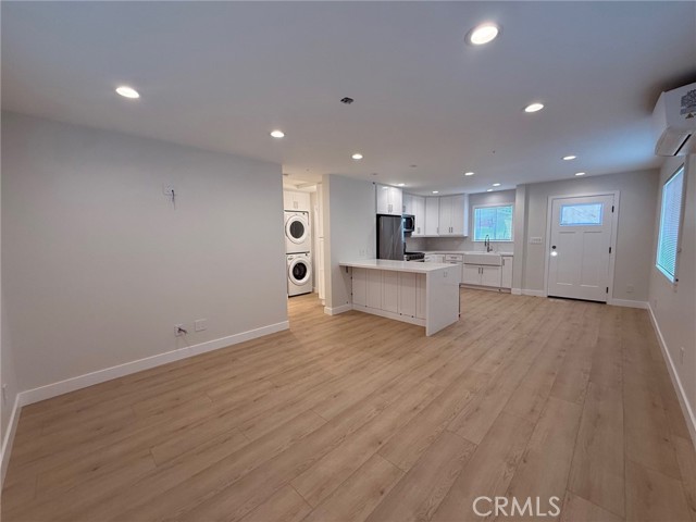 Detail Gallery Image 5 of 16 For 1922 257th St, Lomita,  CA 90717 - 2 Beds | 1 Baths