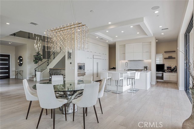 Detail Gallery Image 29 of 71 For 20532 W Birmingham Way, Porter Ranch,  CA 91326 - 4 Beds | 4/1 Baths