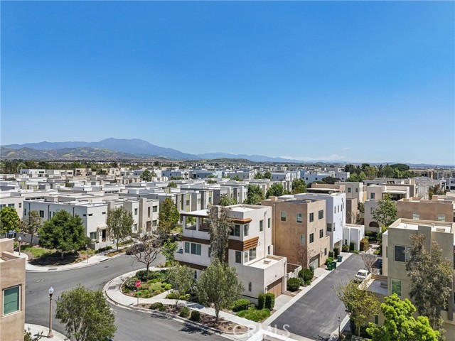 Detail Gallery Image 38 of 44 For 132 Interval, Irvine,  CA 92618 - 3 Beds | 2/2 Baths