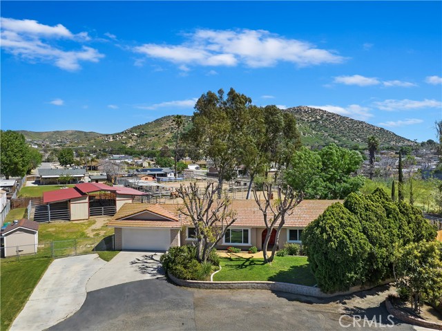 Detail Gallery Image 5 of 62 For 3067 Triple Crown Cir, Norco,  CA 92860 - 3 Beds | 2 Baths