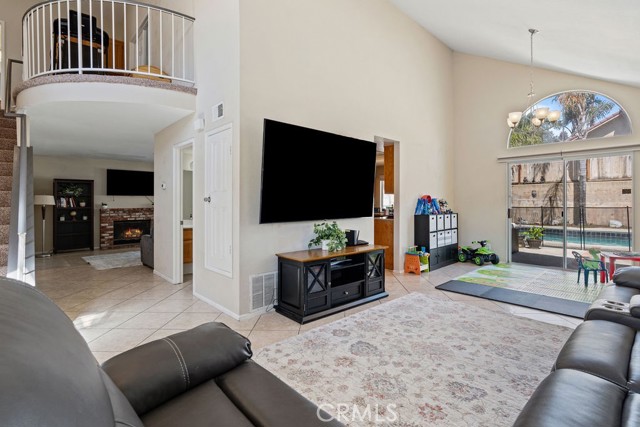 Detail Gallery Image 4 of 27 For 30252 Silver Ridge Ct, Temecula,  CA 92591 - 3 Beds | 2/1 Baths